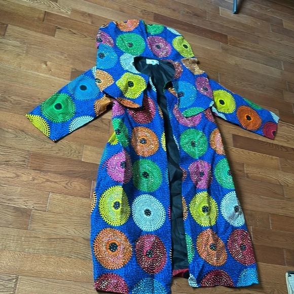 Kweenzyafrik Vintage Luxury Ankara Multi patterned  studded cape open jacket - Picture 9 of 17